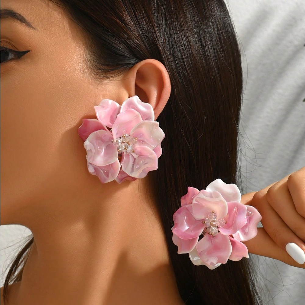 Elegant Pink Floral Earrings